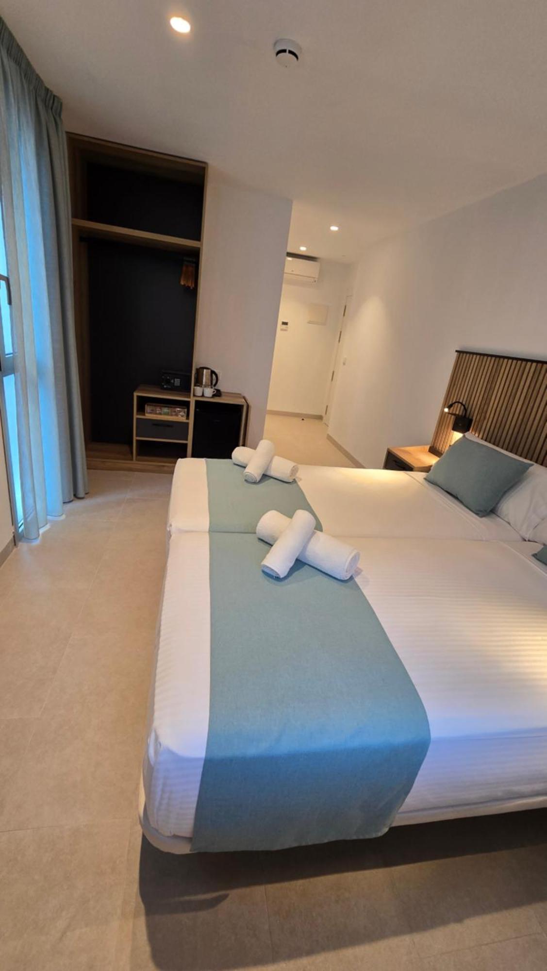 Hostal Rambla 24 By Holihome Alicante Exterior foto